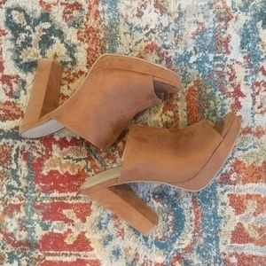 Cognac suede platform high heels